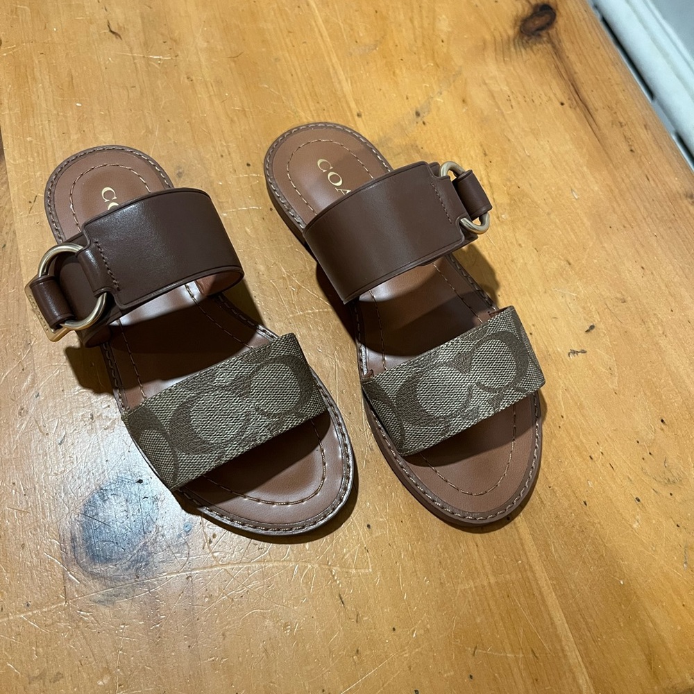 Coach sandals - Picture 2 of 4